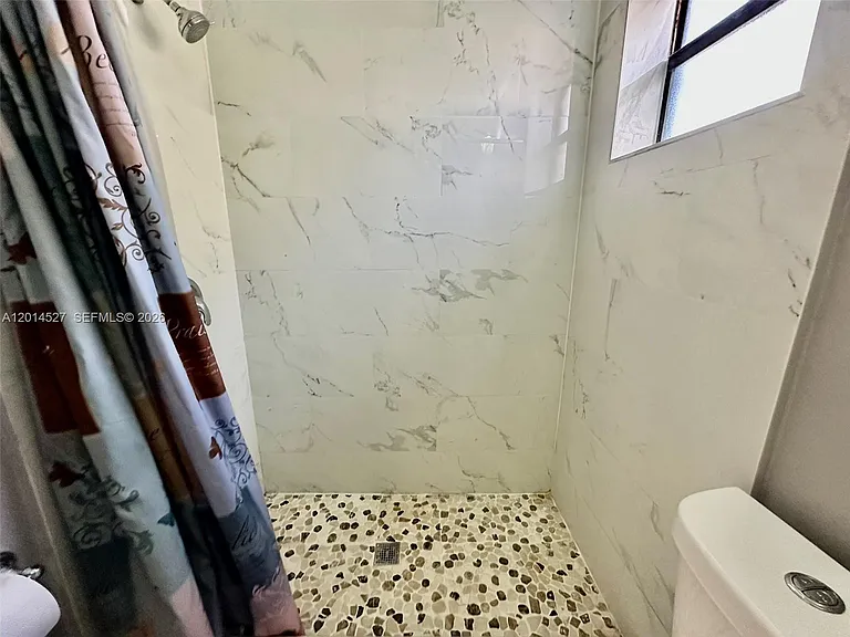 4733 NW 192nd St #EFFICIENCY — Photo 6
