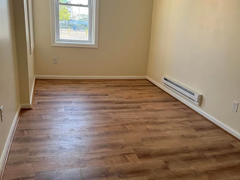 33 S North Carolina Ave #102 — Photo 5