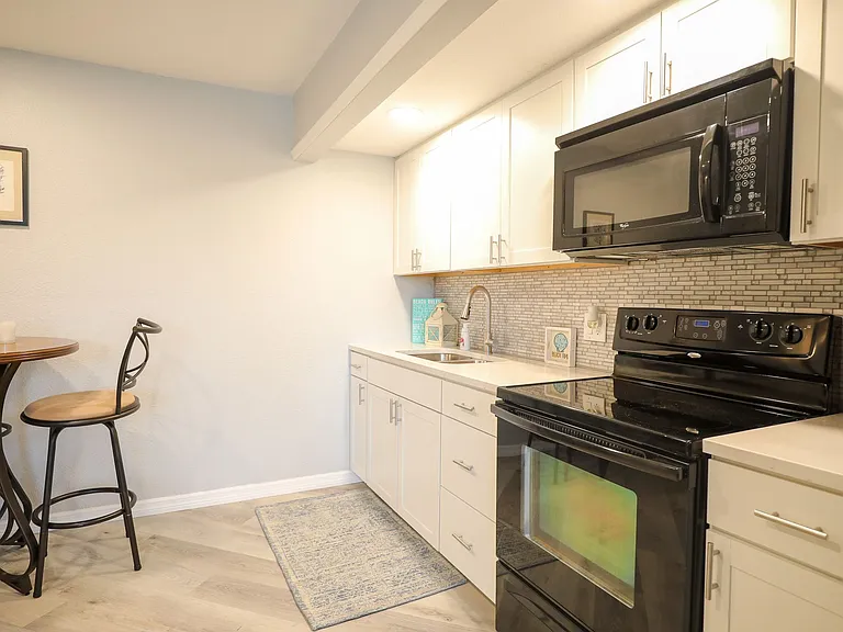 17620 Lee Ave — Photo 5