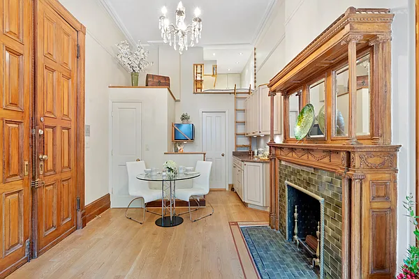 Sold by Compass | media 11