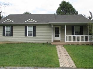 170 Ayers Ln, Scottsville, KY 42164