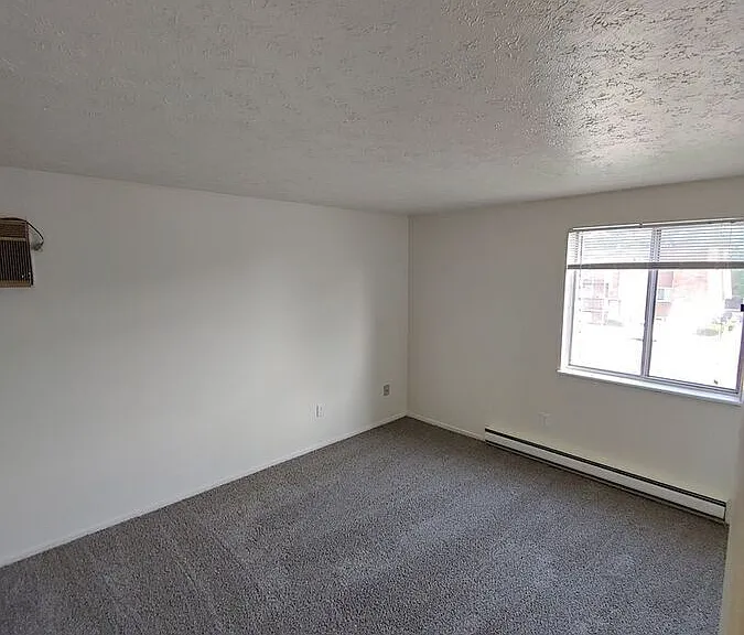 127 Fox Hill Ln #L — Photo 3