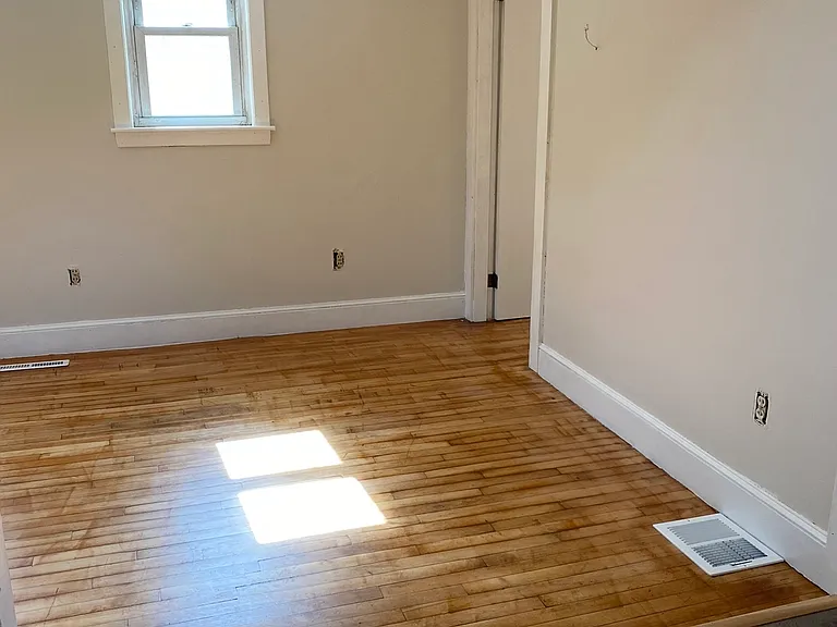 37 New York St #3 — Photo 2