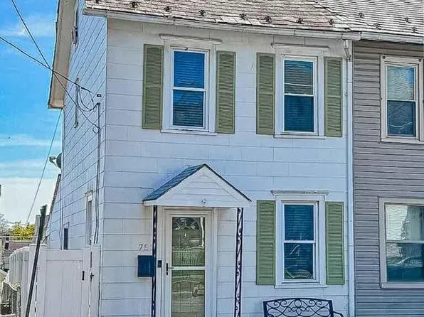 752 3rd St, Catasauqua, PA 18032