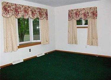 2nd image of 3322 Garden Ave