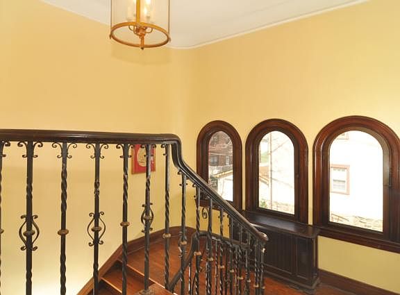 3rd image of 63 Oakley Ave