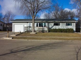 720 22nd Ave NW, Minot, ND 58703