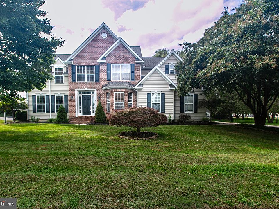 1st image of 55 Orchard Grove Ct