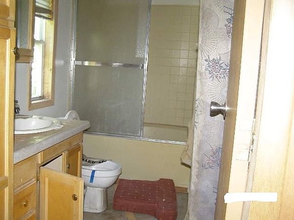 4th image of 29802 Arizona Ave