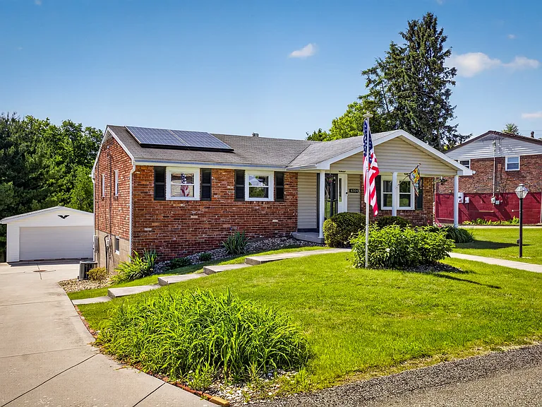4304 Paradise Dr — Photo 1