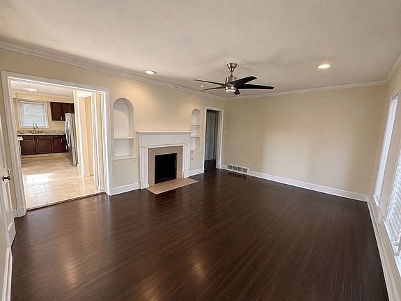 3rd image of 3405 S Prescott Cir