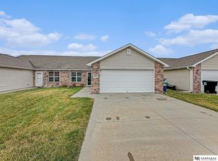 3847 Ballard Ct, Lincoln, NE 68504