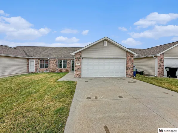 3847 Ballard Ct, Lincoln, NE 68504