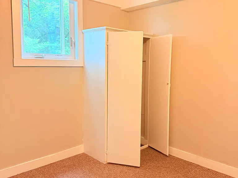 2046 Hartford Ave #2 — Photo 6