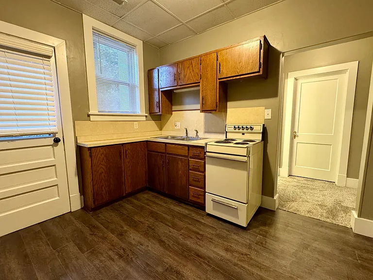 600 Broadway St #3 — Photo 5