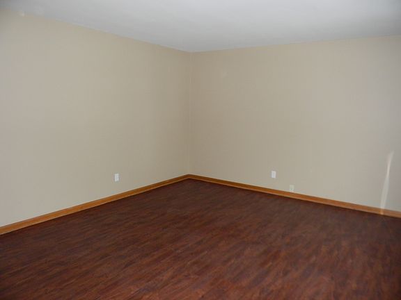 2nd image of 409 Ardmore Dr