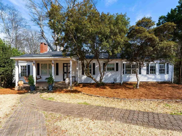 3012 La Haven Cir, Vestavia, AL 35243