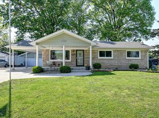 8110 Pandorea Dr, Louisville, KY 40258