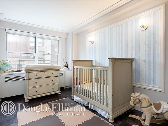 5th image of 300 E 71st St APT 5O
