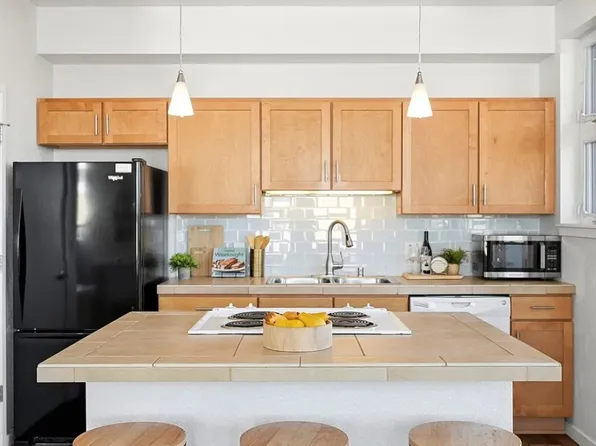 2830 E College Ave Unit 302, Boulder, CO 80303