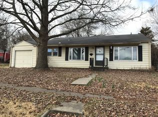 906 S Sneed Ave, Sedalia, MO 65301