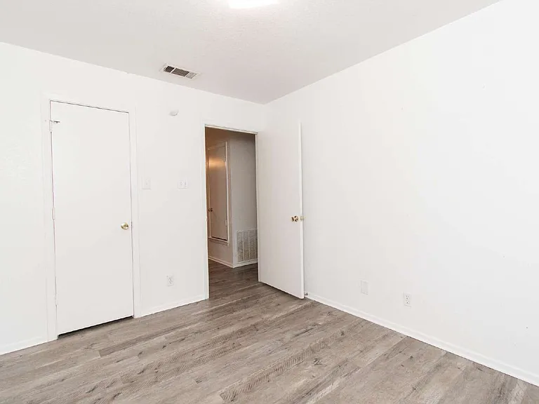 2018 Cedarhill Dr #C — Photo 13
