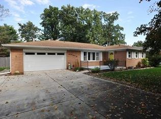 7034 Castle Manor Dr, Indianapolis, IN
