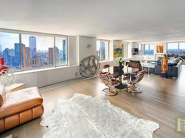 350 West 50th Street image 1 of 9