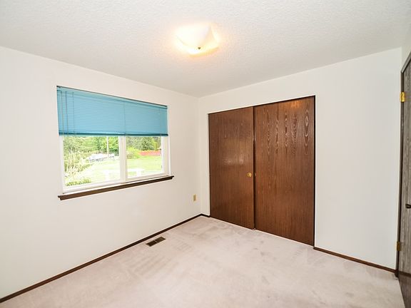 5th image of 6671 E Grandview Ave
