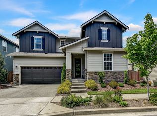 953 NE 4th St, North Bend, WA 98045