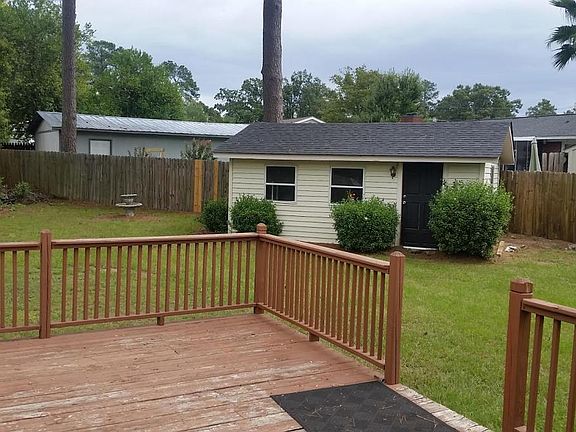 2nd image of 104 Wesley Dr