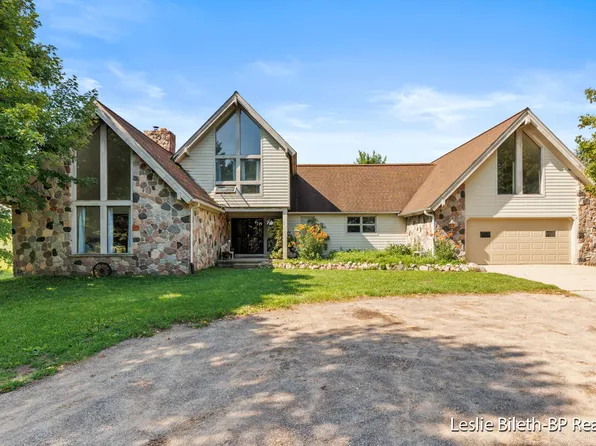 11421 S Deer Lake Rd, Reed City, MI 49677