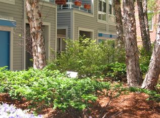 7 Henry St, Cambridge, MA 02139