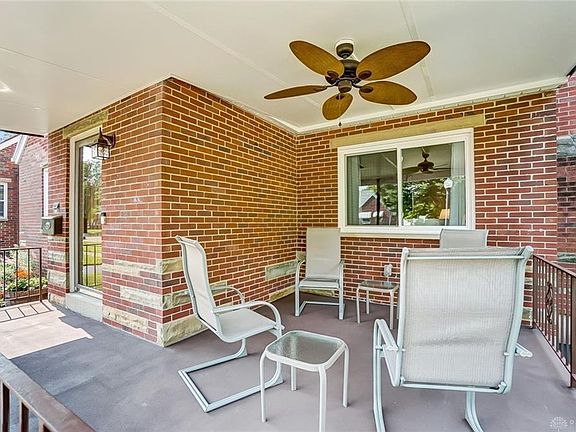 2nd image of 912 Warrington Pl