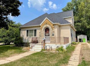 104 Webster St, Beaver Dam, WI 53916
