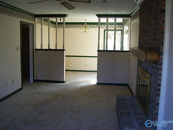 2nd image of 425 Autumnwood Dr SW