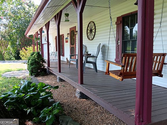 3rd image of 575 Turner Rd