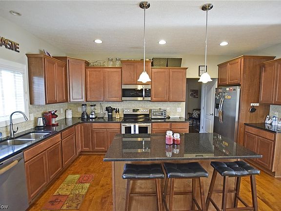4th image of 10208 Rosalee Ln