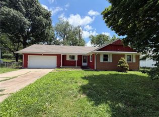 5913 Hunter St, Raytown, MO 64133