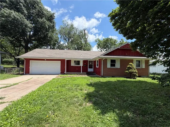5913 Hunter St, Raytown, MO 64133
