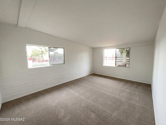 4th image of 5202 E 2nd St
