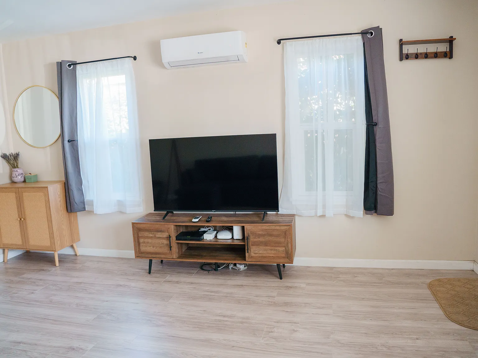 1 bed, 700 sqft, $2,450 — Photo 4