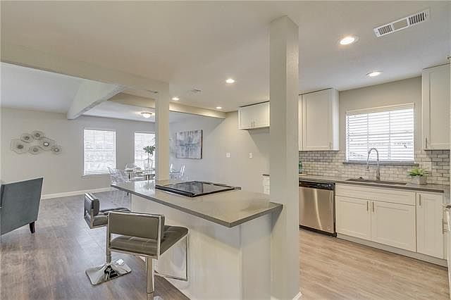 1st image of 15556 Leavalley Cir
