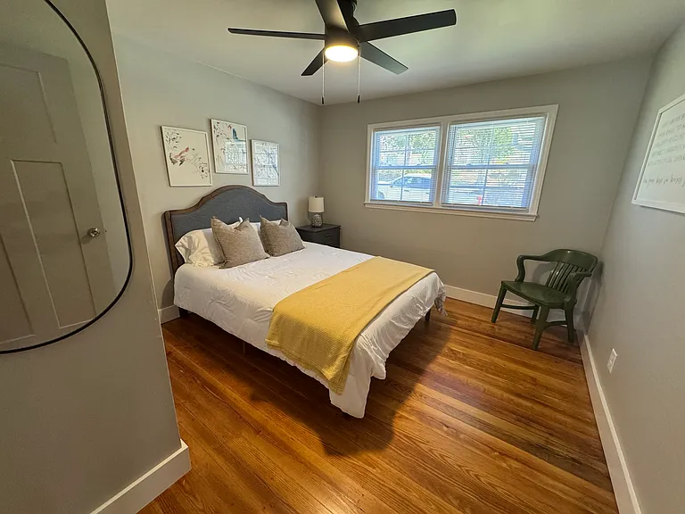 310 Crest Dr — Photo 26