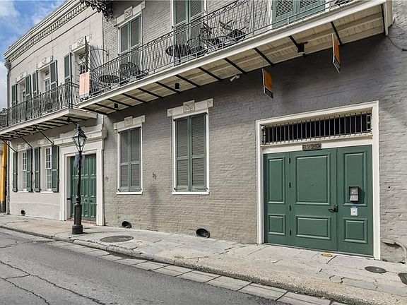 2nd image of 1225 Bourbon St #B