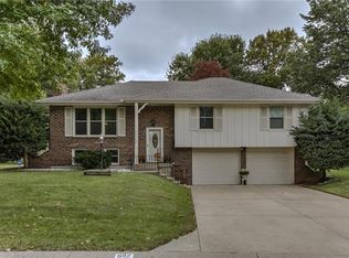 6112 Harvard Ave, Raytown, MO 64133
