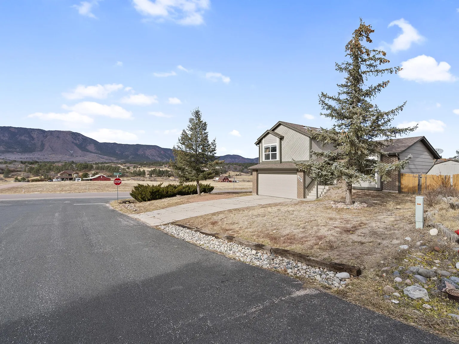 500 Trumbull Lane - 1 — Photo 4