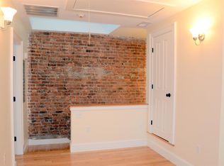 30 Putnam St #6L, Somerville, MA 02143
