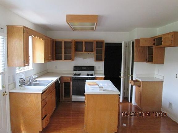 3rd image of 8033 Settlers Way