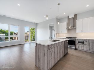 2137 W Madison St #205, Chicago, IL 60612